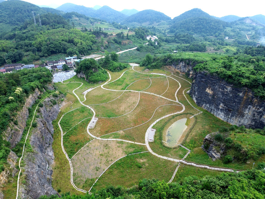 长寿区明月山废弃矿山生态修复项目。重庆市规划和自然资源局供图