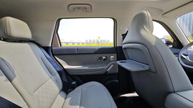 8万级能给你激光雷达,但这不是零跑A10最夯的地方