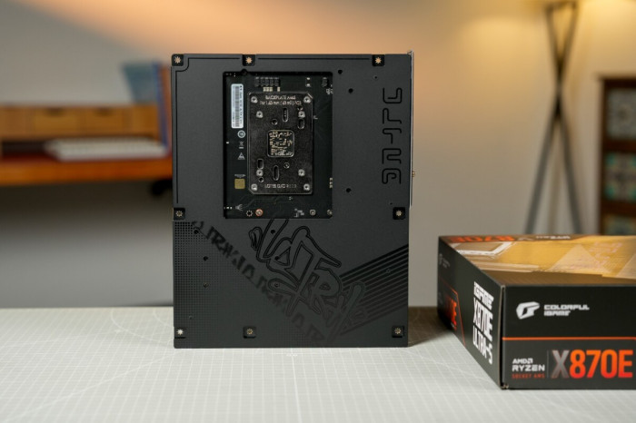 潮流旗舰展现全能实力 iGame X870E ULTRA-S V14主板体验