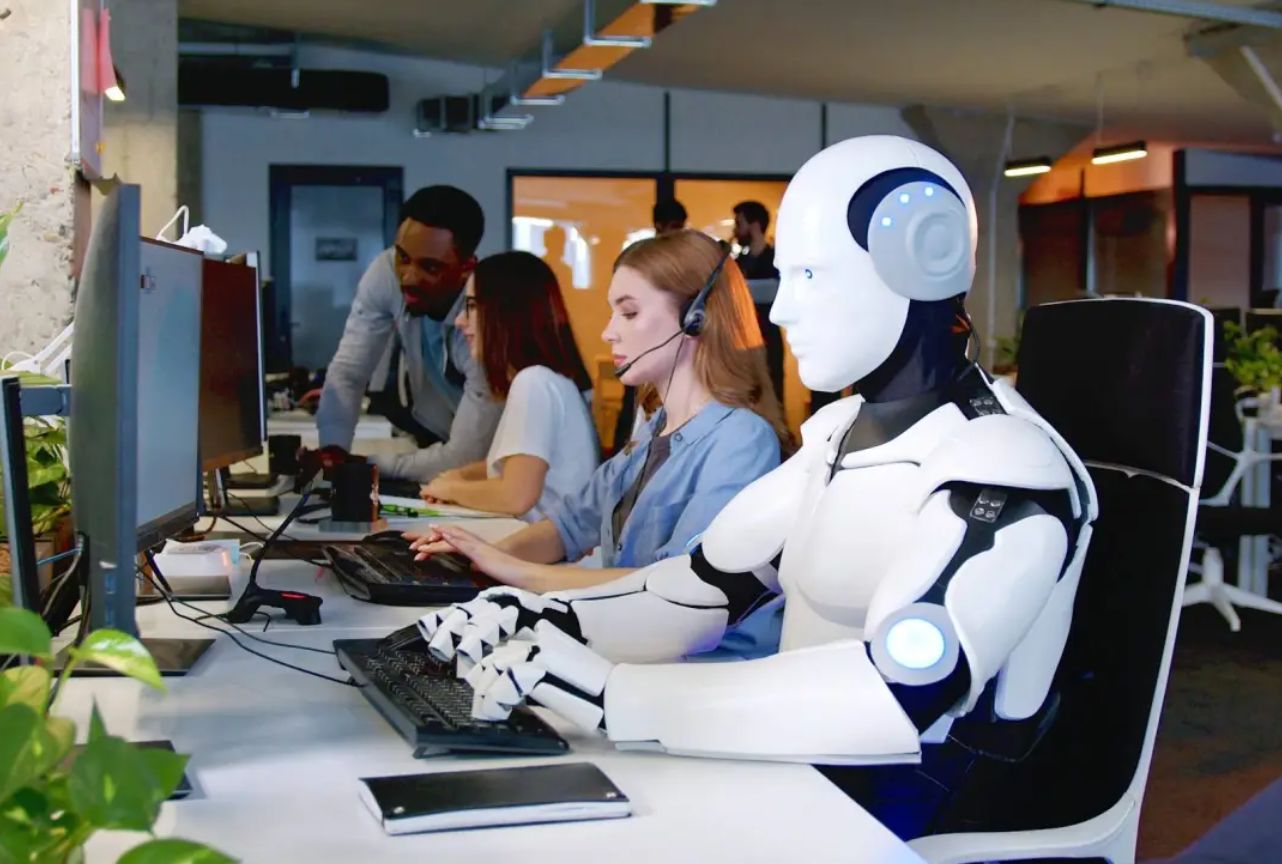 一夜蒸发 310 亿美元!Claude 新工具干翻 IBM 摇钱树,AI 正在清零人类工位