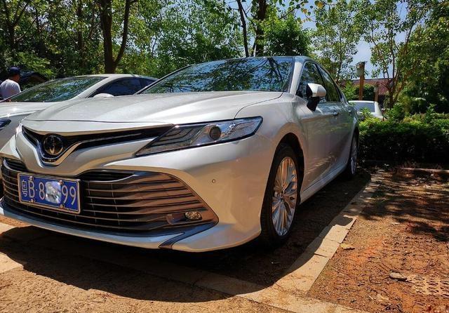 开了3年混动才后悔，省油不省钱，跟纯电一比真实差距太扎心-有驾