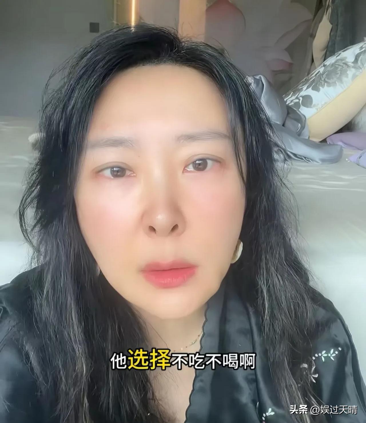 游本昌的女儿游思涵说:“我父亲最后的两三天他选择不吃不喝,然后我们也