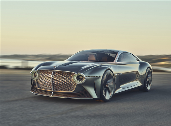 超豪华汽车集体后悔电动化：还是得有发动机轰鸣声