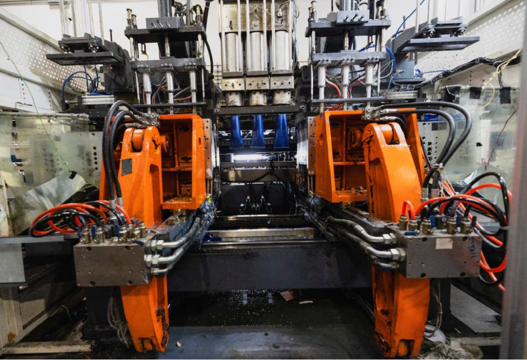 ◆特朗普的关税政策并未实现制造业的“回流”目标。(图源:路透社)