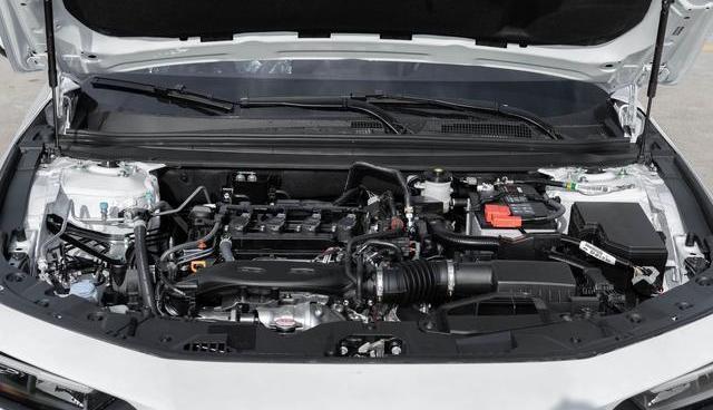 预算13万不看网红车，我提了英仕派，这才叫B级车底盘！-有驾