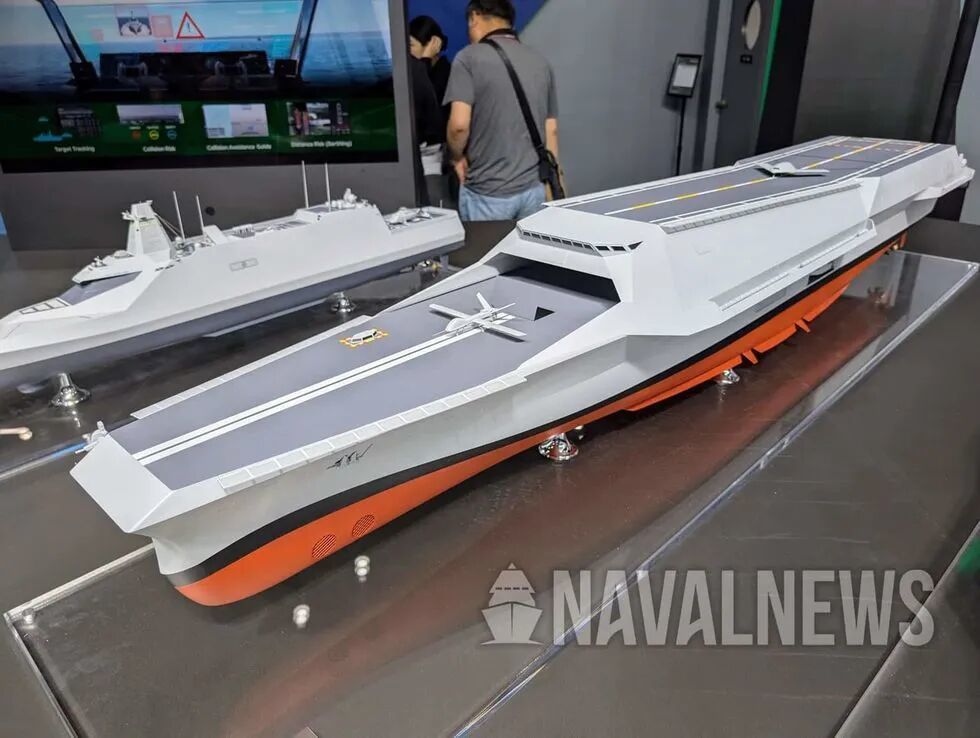 现代重工2025年展示的一种无人机母舰方案