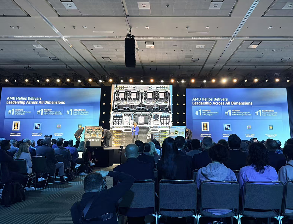 苏妈发全球首款2nm GPU和CPU,联手史上最大芯片,还给机器人造了颗芯