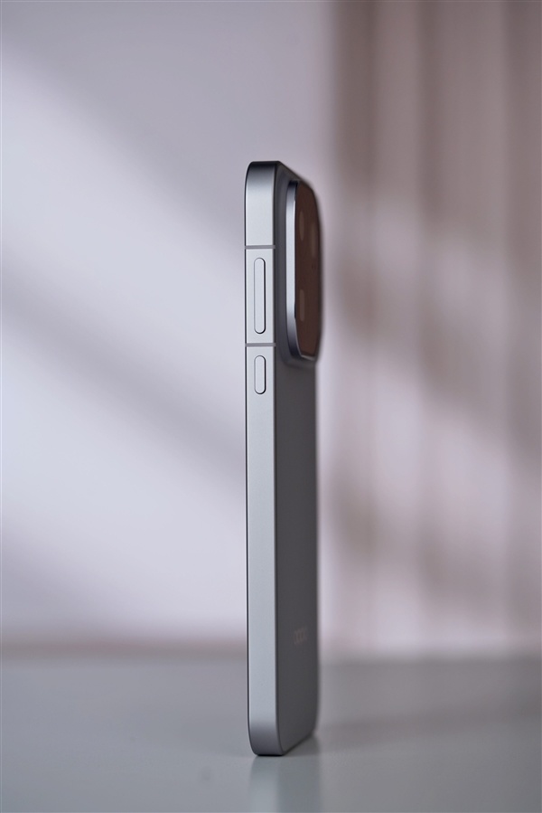 全球首款三颗2亿像素手机!OPPO Find X10 Pro Max图赏