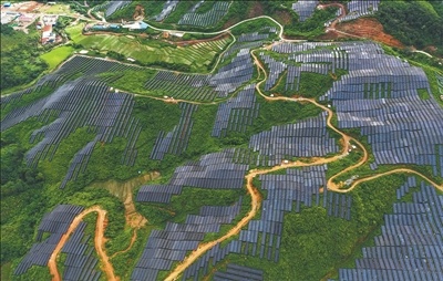 中广核老挝北部清洁能源基地一期100万千瓦光伏项目航拍图。