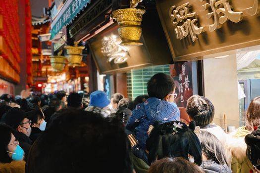 拥挤景区