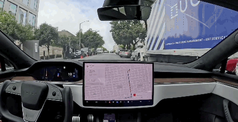 马斯克情人节“挥刀自宫”!为了一己私利,还是造福全人类?