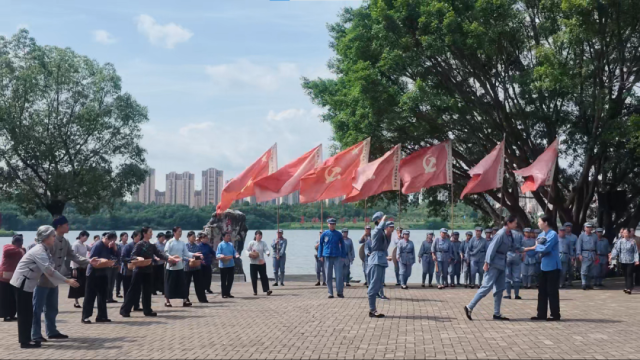 情景剧《告别》在东门渡口上演