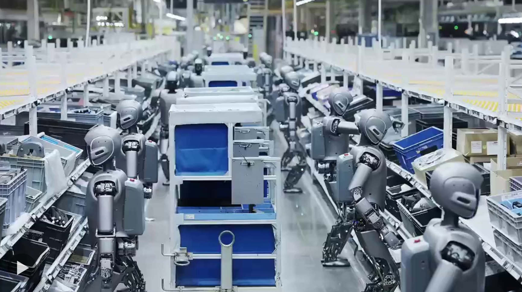 优必选人形工业机器人在宁波极氪5G智慧工厂正式上岗。人民网