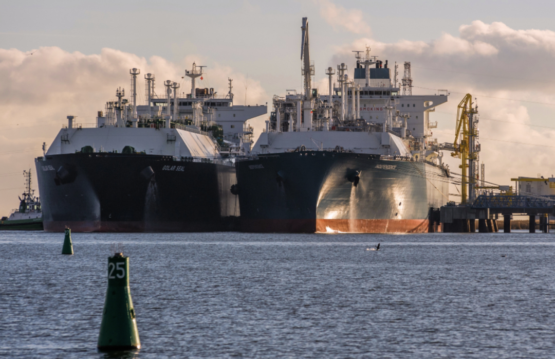 ◆欧洲立陶宛的一处液化天然气船只停泊和接收设施。(图源:德迅公司官网)