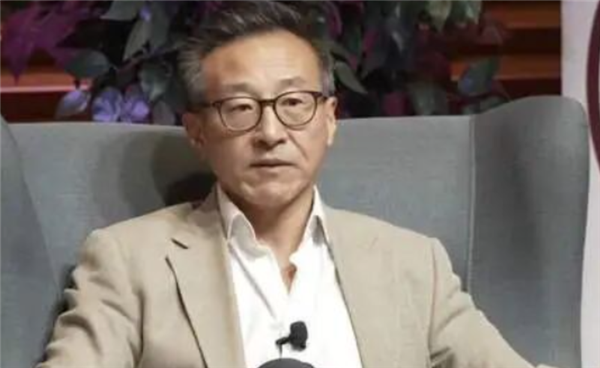 阿里蔡崇信放话: CEO岗位永远不会被AI取代