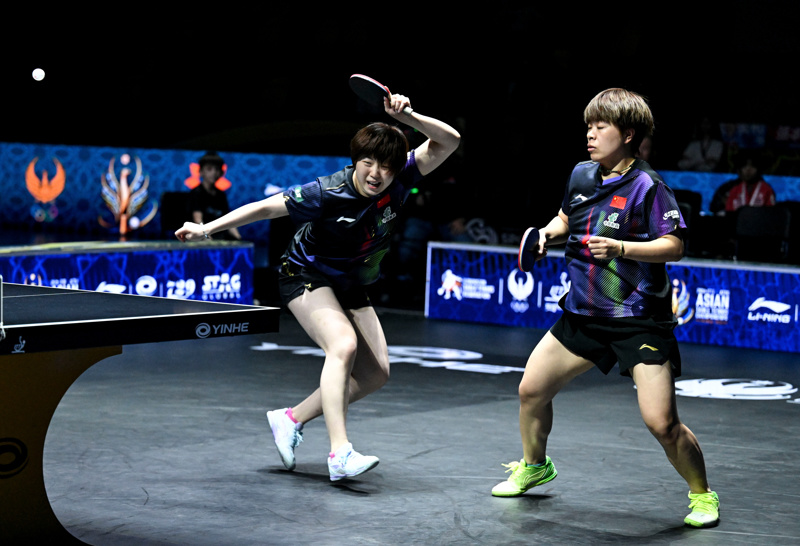 蒯曼/王艺迪3比1战胜张本美和/早田希娜夺得女双冠军