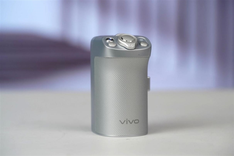 14-400mm终极全焦段!vivo X300 Ultra手机全面评测:依然是年度影像机皇