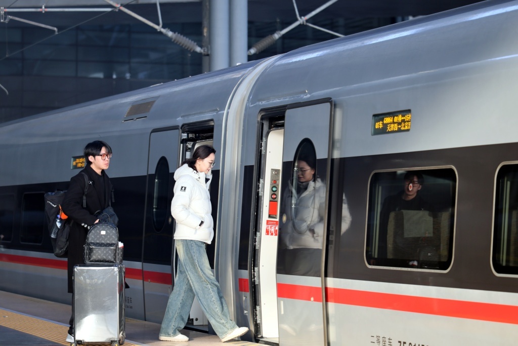 2026年1月19日,国铁北京局首次开行京津冀环线高铁列车。