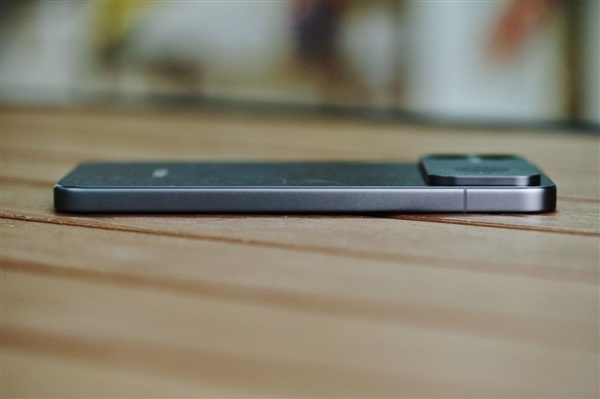 小米首款风冷手机！REDMI K90 Max图赏