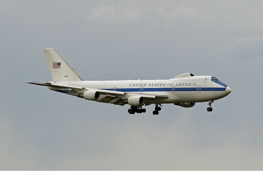 E-4B“守夜者”战略指挥机 资料图 图源:《纽约邮报》