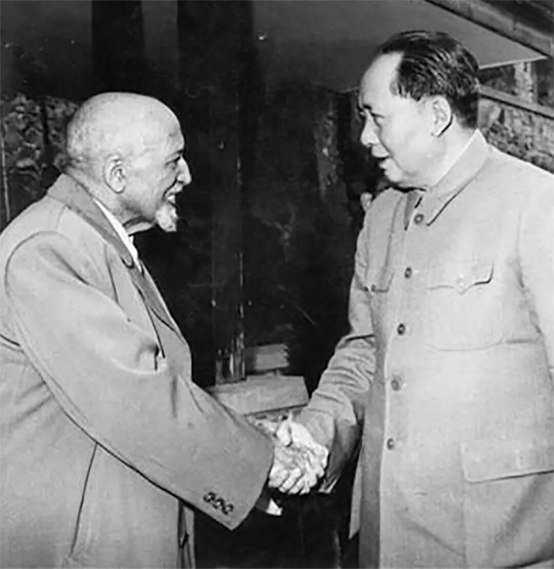 1959年杜波依斯访华,受到毛泽东接见。