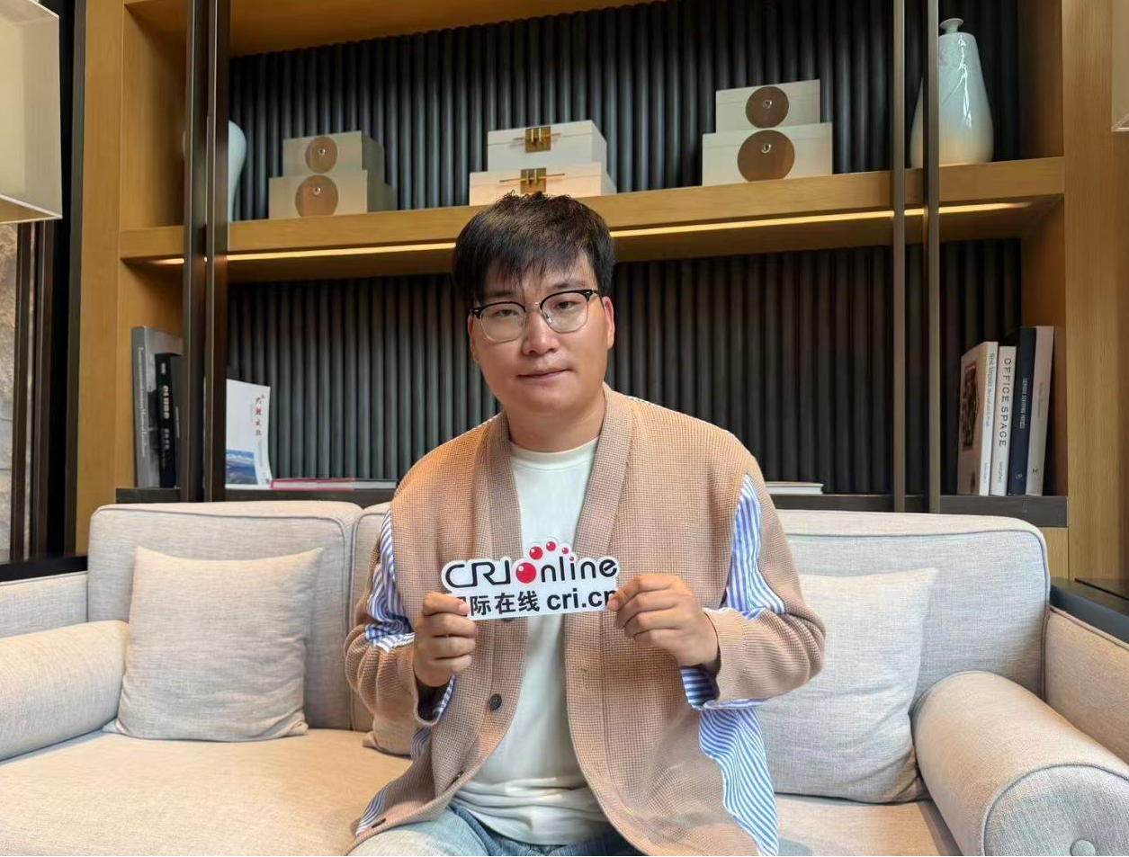中国网红博主接受国际在线采访 摄影 石丽敏