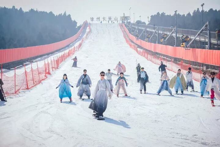 徐州贾汪区大景山滑雪场。图片来源:徐州出行
