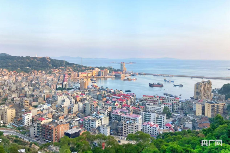 福州连江县黄岐镇依海而兴（央广网记者 龚雯 摄）