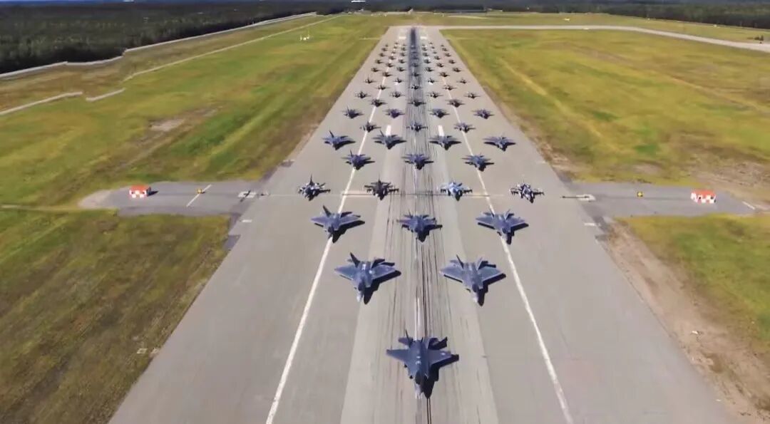 ▲美国战斗机群(图/视频截图)