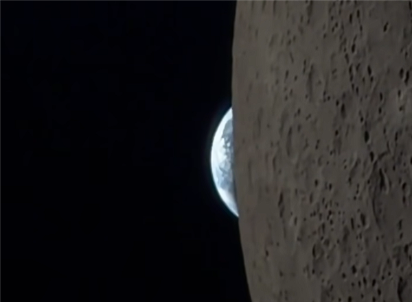 好意思宇航员绕月飘零拍下萧疏“地落”：用的是Phone 17 Pro Max