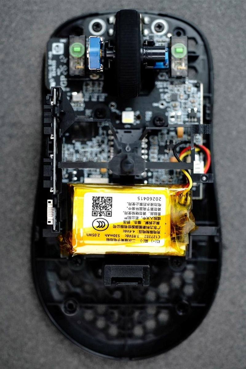 原相3955XM+TL3228主控!小米电竞鼠标2全面评测:原生双8K究竟有多强