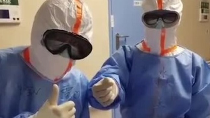 抗疫、漫画、追星、拍Vlog……这届90后护士另类又强大