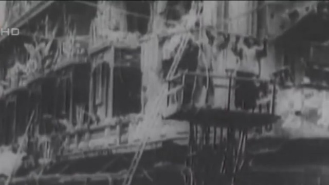 日本派轰炸机炸毁上海图书馆 数十万册古籍被烧成灰烬