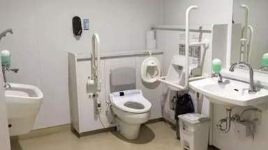 日本厕所建筑大师的特殊癖好，竟是“随地大小便”！