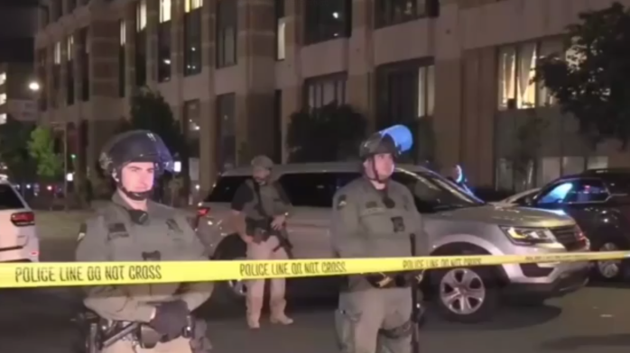 加州奥克兰市示威游行发生骚乱，国土安全局警员遭枪击死亡
