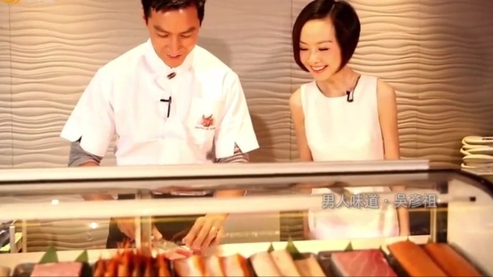 鲁豫有约:吴彦祖亲自下厨做寿司 这画面简直是太帅了