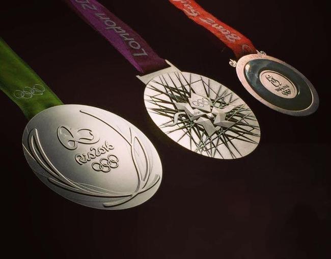 奥运会银牌照片图片
