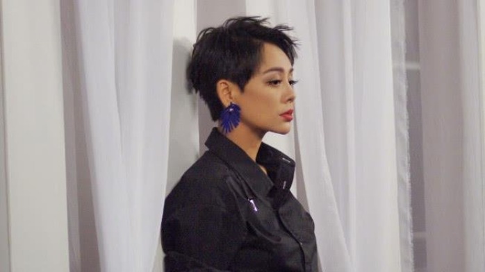 谈到自己小时候 宁静自嘲：我是一个孤独的孩子！