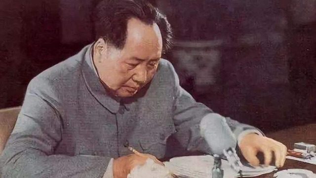 毛泽东独特的“毛氏表达”：曾用“屁股”比喻革命根据地