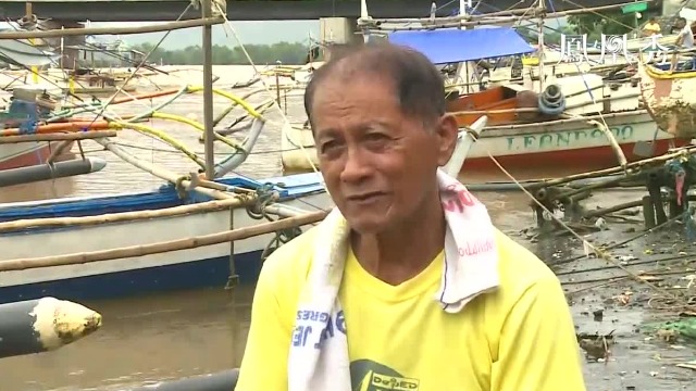 中菲黄岩岛事件后菲律宾渔民过得咋样？渔民说出辛酸经历
