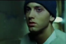 惊喜！姆爷Eminem现身奥斯卡演唱经典作《Loving Yourself》