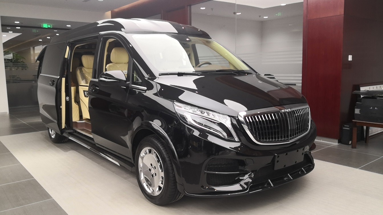 通辽 降价 正文2019款奔驰v250迈巴赫改装高顶隔断隐藏6座商务车保姆