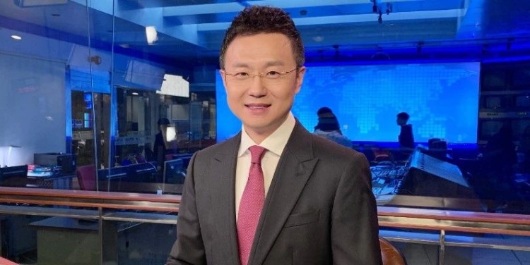 如何总结“我们的2019”?央视主播刚强用了三个字_凤凰网