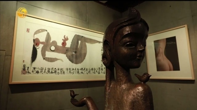 韩美林为何会成为艺术评论界的难题？