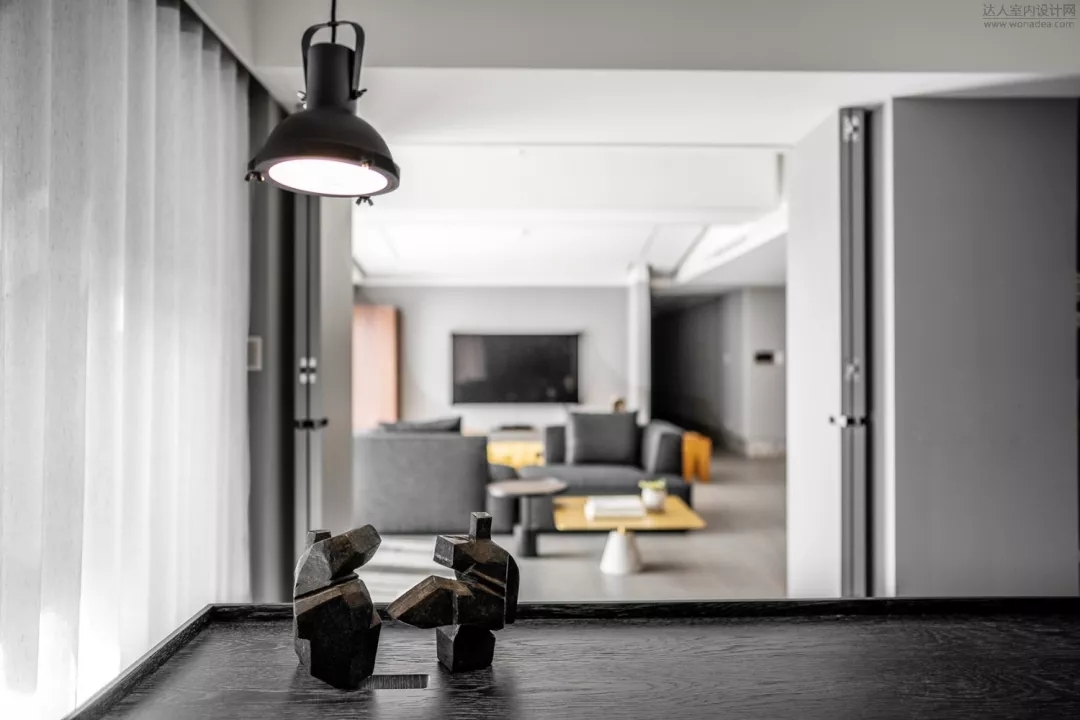 高级灰撞色，这才是美宅打开方式！