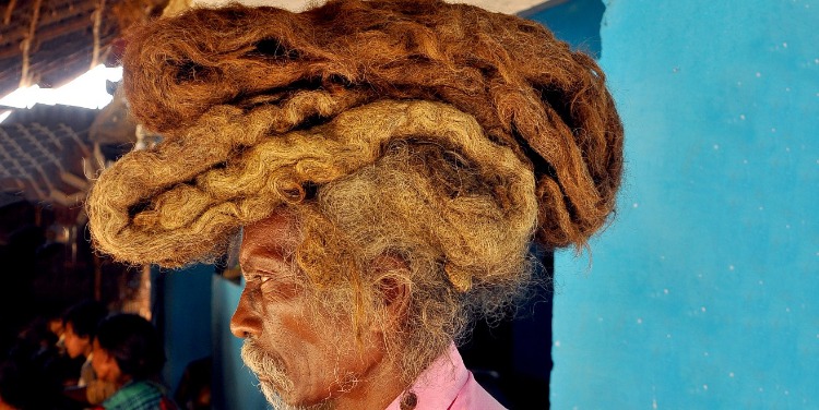 印度老人40年不理发