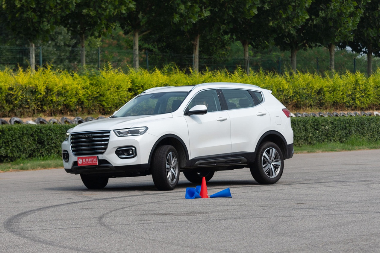全新哈弗H6 超豪智联版测试报告 销量奇迹就是这么来的