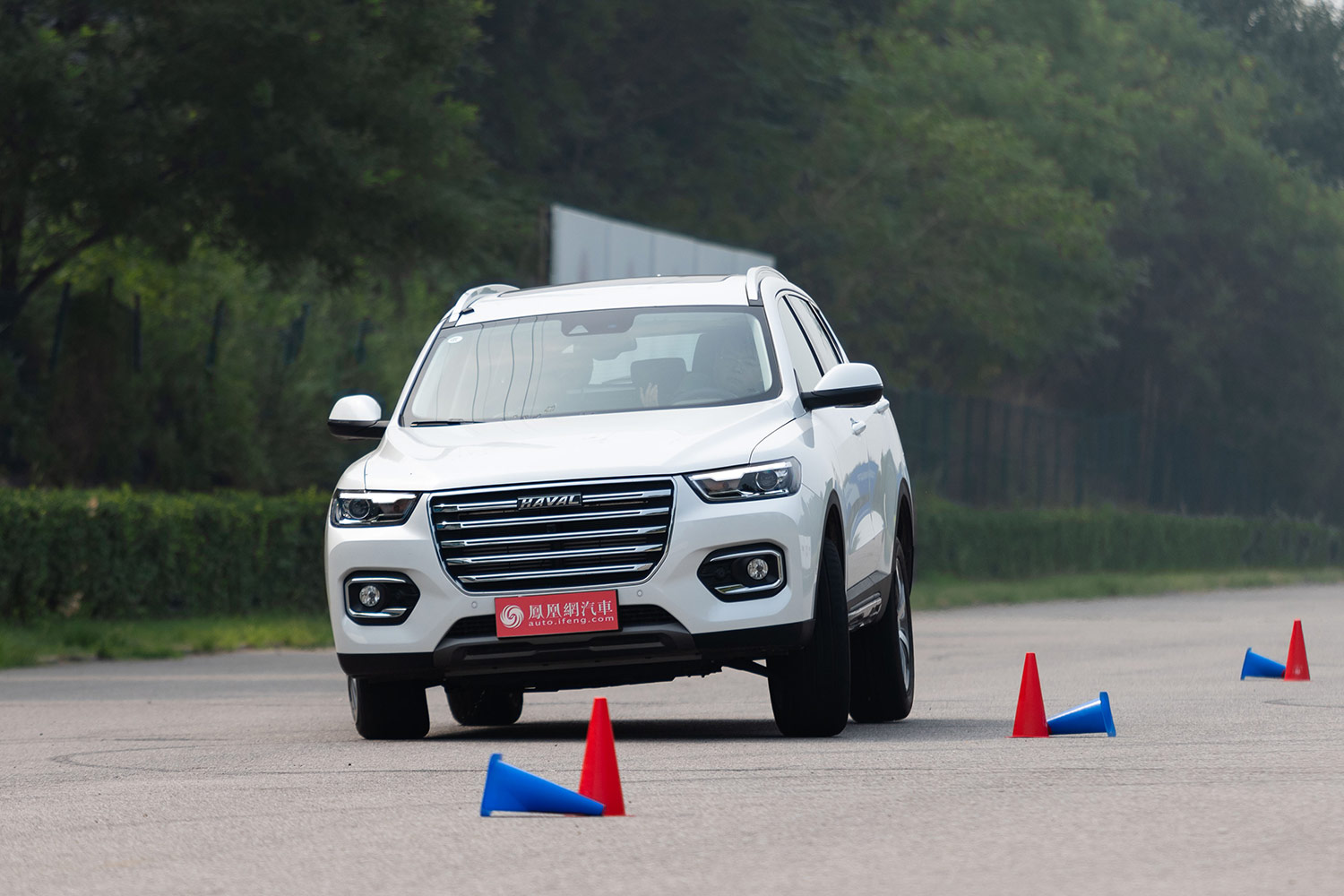 全新哈弗H6 超豪智联版测试报告 销量奇迹就是这么来的