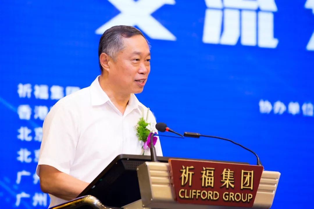 政府驻香港联络办公室协调部副部长宋玮,广东省委统战部副部长李焕春