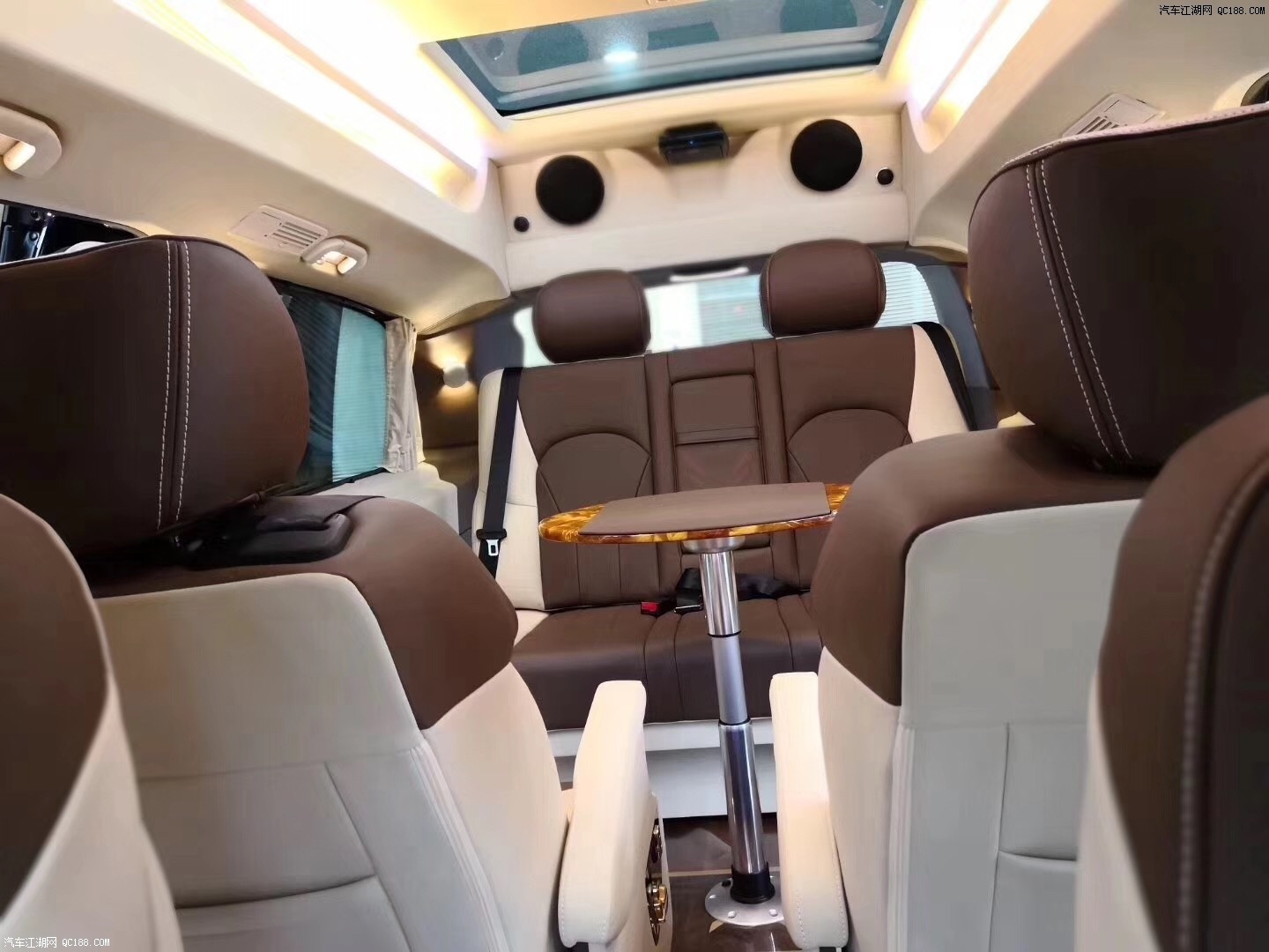 2018款奔驰v260商务车卡尔森鸿途现车实拍测评特惠